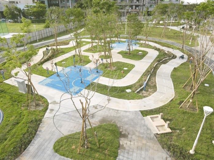 高雄市兩公園榮獲2024建築園冶獎，展現城市綠化新典範