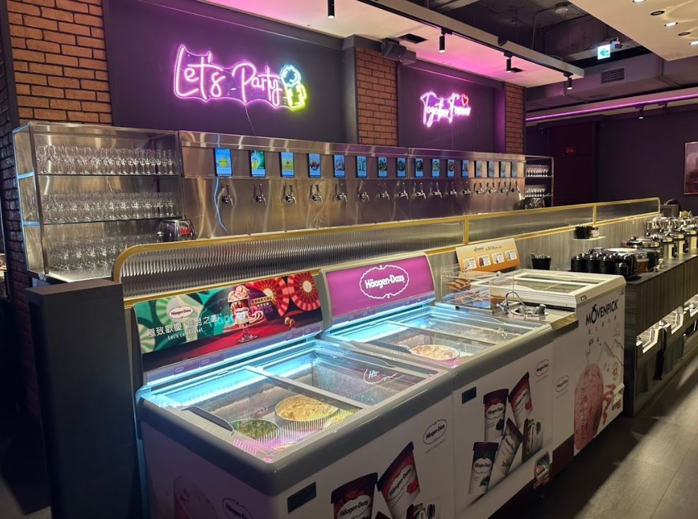 馬辣變身潮店，「潮吧16」酷炫登場 698起百種食材無限涮，16支酒牆任你嗨翻天