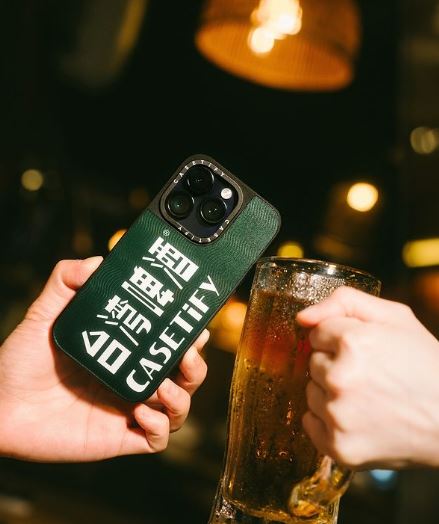 CASETiFY 與台灣啤酒聯名限量推出微醺感手機殼與配件