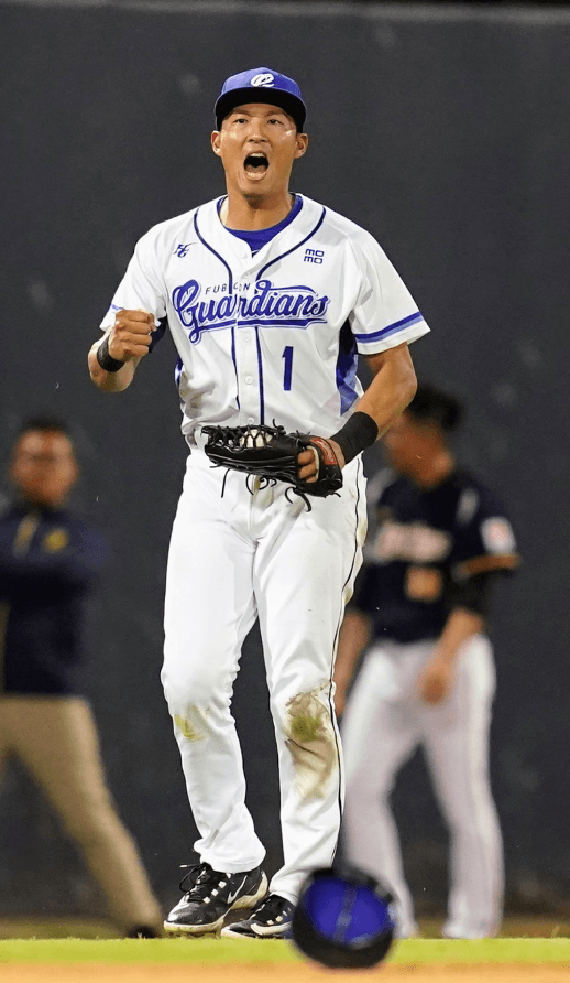 富邦悍將對中信兄弟戰至10局大雨中斷，以6比6握手言和