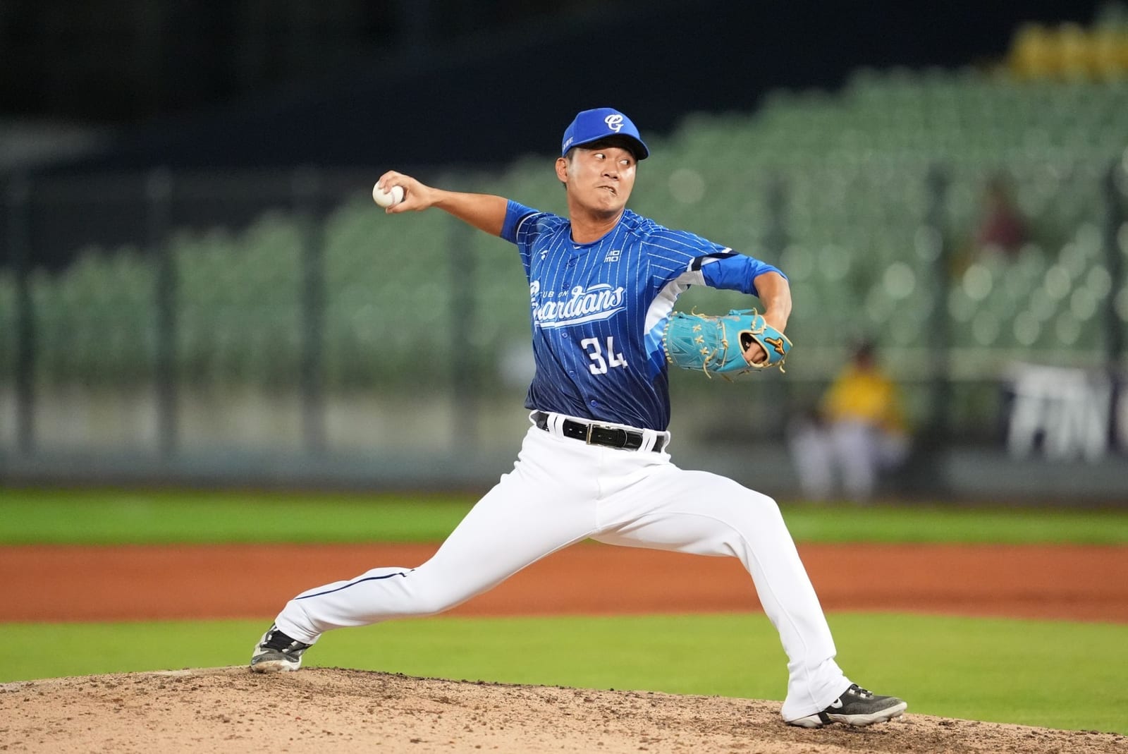 富邦悍將逆轉勝利，江國豪挺過首局亂流再展雄風