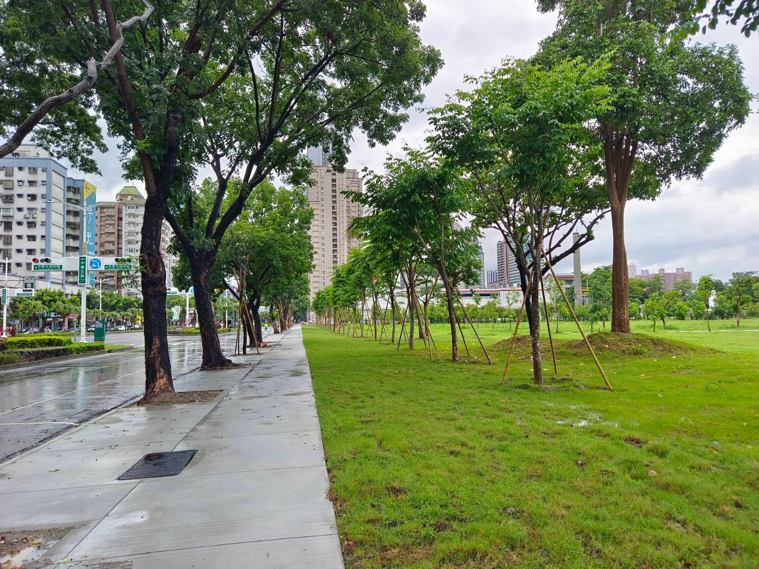 拉瓦克部落綠化改造，提升市容景觀