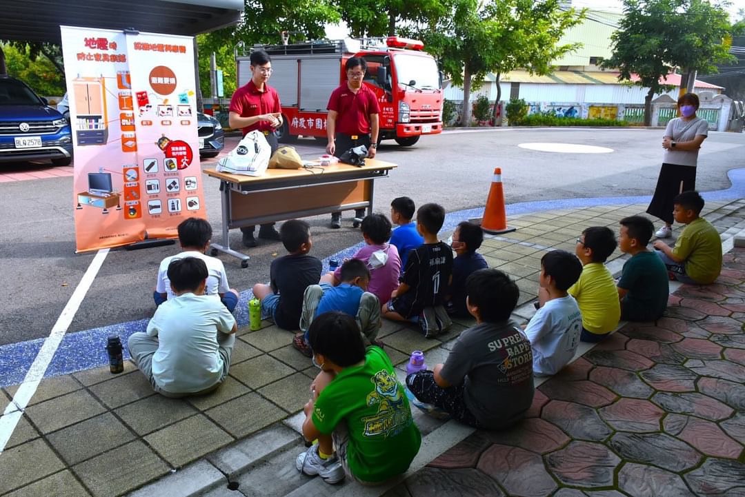 Rakuten Monkeys的GGG消防應援隊走進校園！學童學習安全守護術