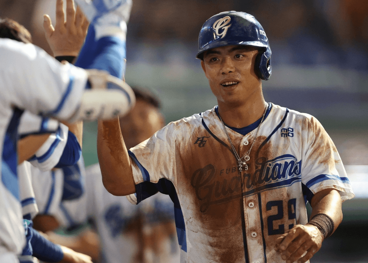 悍將火熱爭議中奪勝！丘昌榮為好球帶大怒 首席教練幾乎被驅逐出場