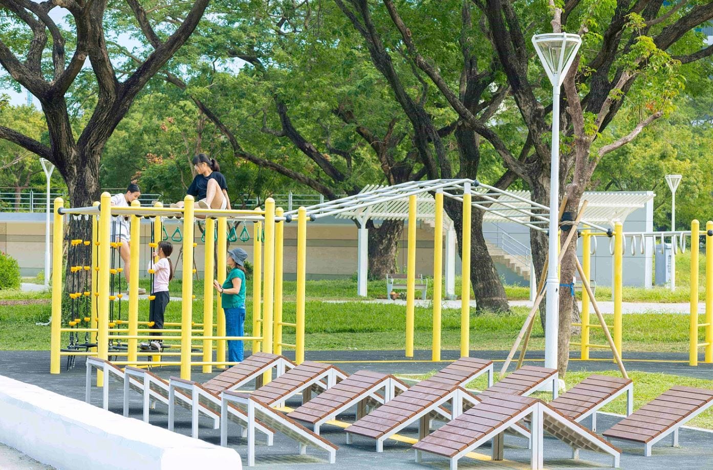楠梓藍田公園全新「鹽田」主題遊樂場盛大開幕，市長親臨見證