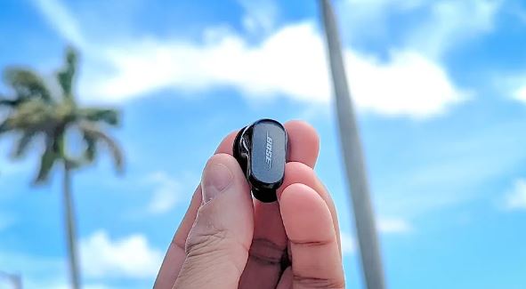 Bose推出全新QuietComfort Earbuds：舒適配戴、長效降噪，體驗日常聆聽的完美選擇