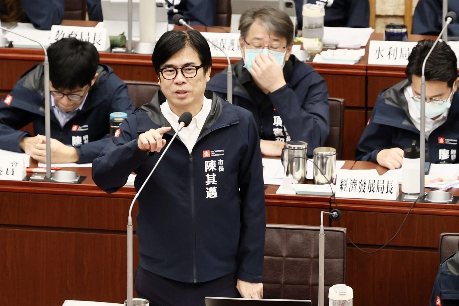 高雄市長積極推動高鐵延伸與區域發展，打造繁榮新都市