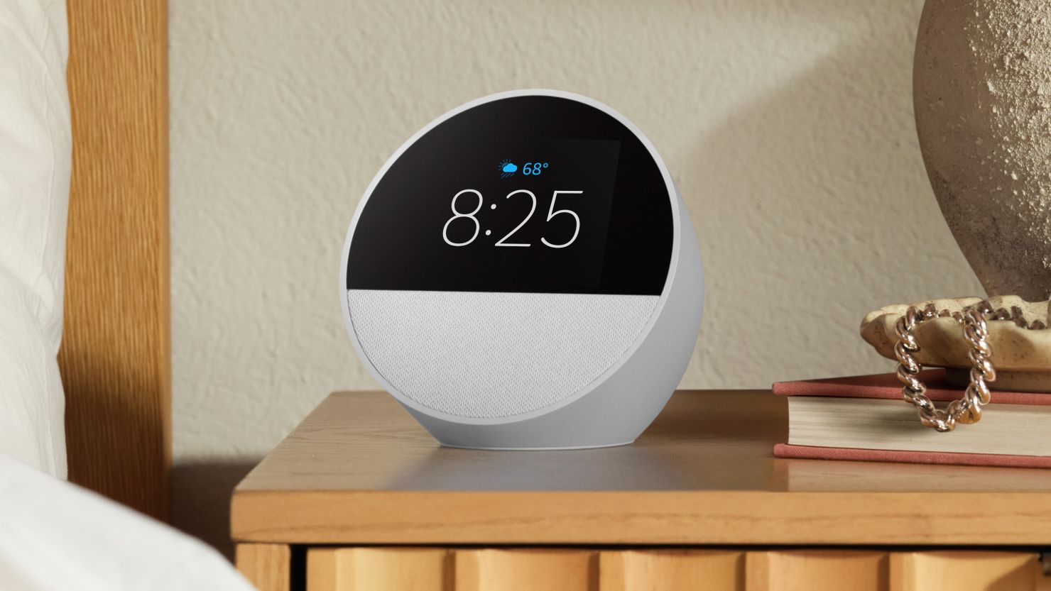 亞馬遜推出全新 Echo Spot：更佳音質與顯示效果