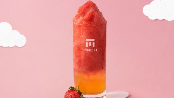 麻古茶坊推出「史努比莓好盛宴」系列，三款草莓飲品回歸，冬日也必嚐專屬甜味