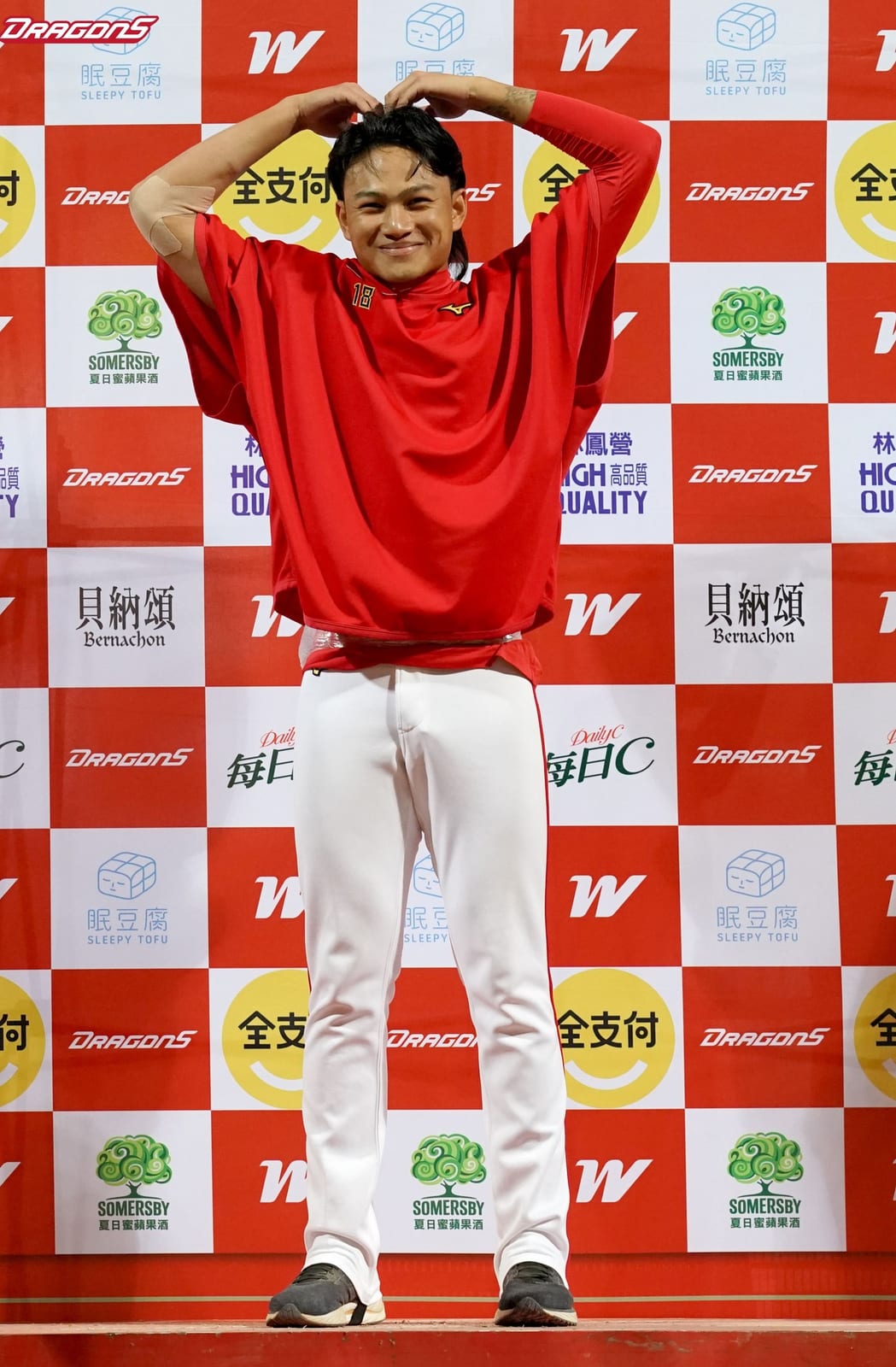 靠著第六戰的神奇表現,龍隊徐若熙獲選台灣大賽系列賽MVP