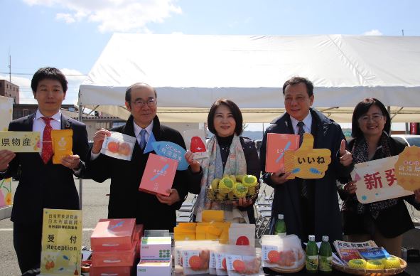 屏東好物進軍熊本超市，周春米試吃大使力挺 受日本市場矚目