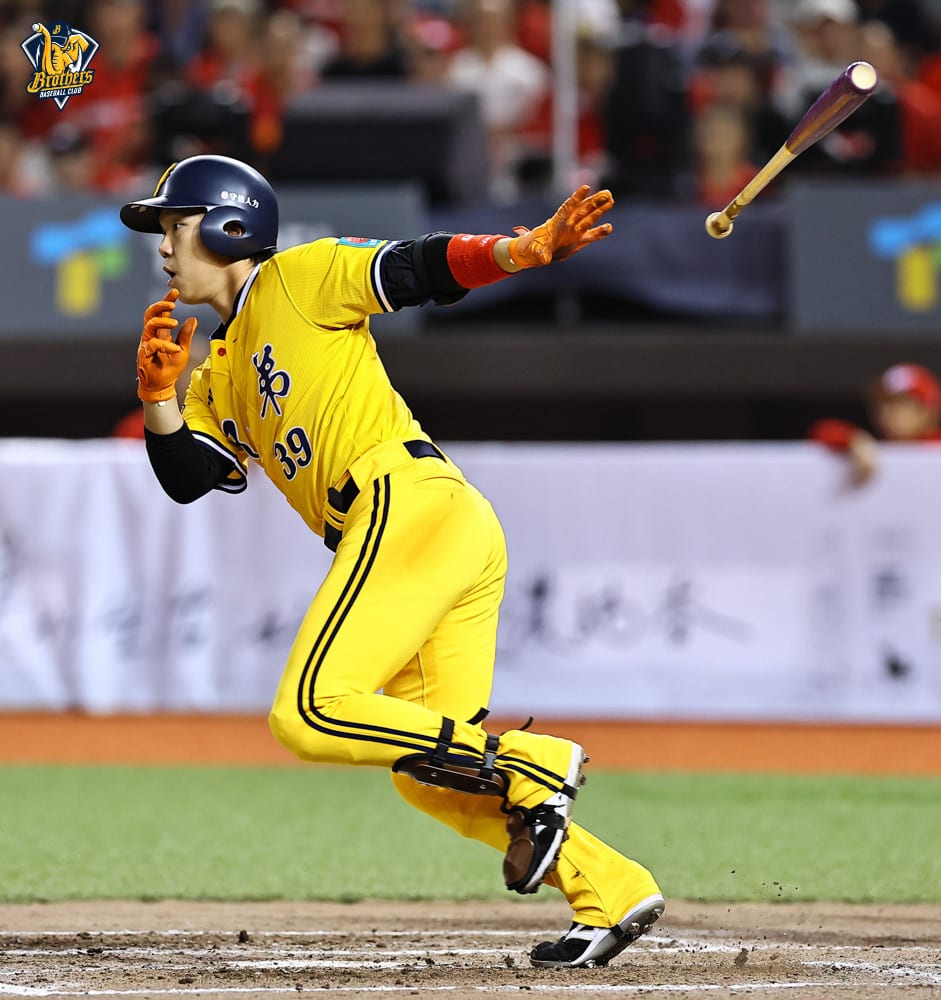 中信兄弟於大巨蛋展現開幕之勝利