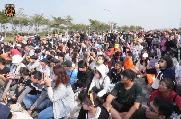 千名球迷湧入獅隊新春訓基地  郭俊麟驚訝不已
