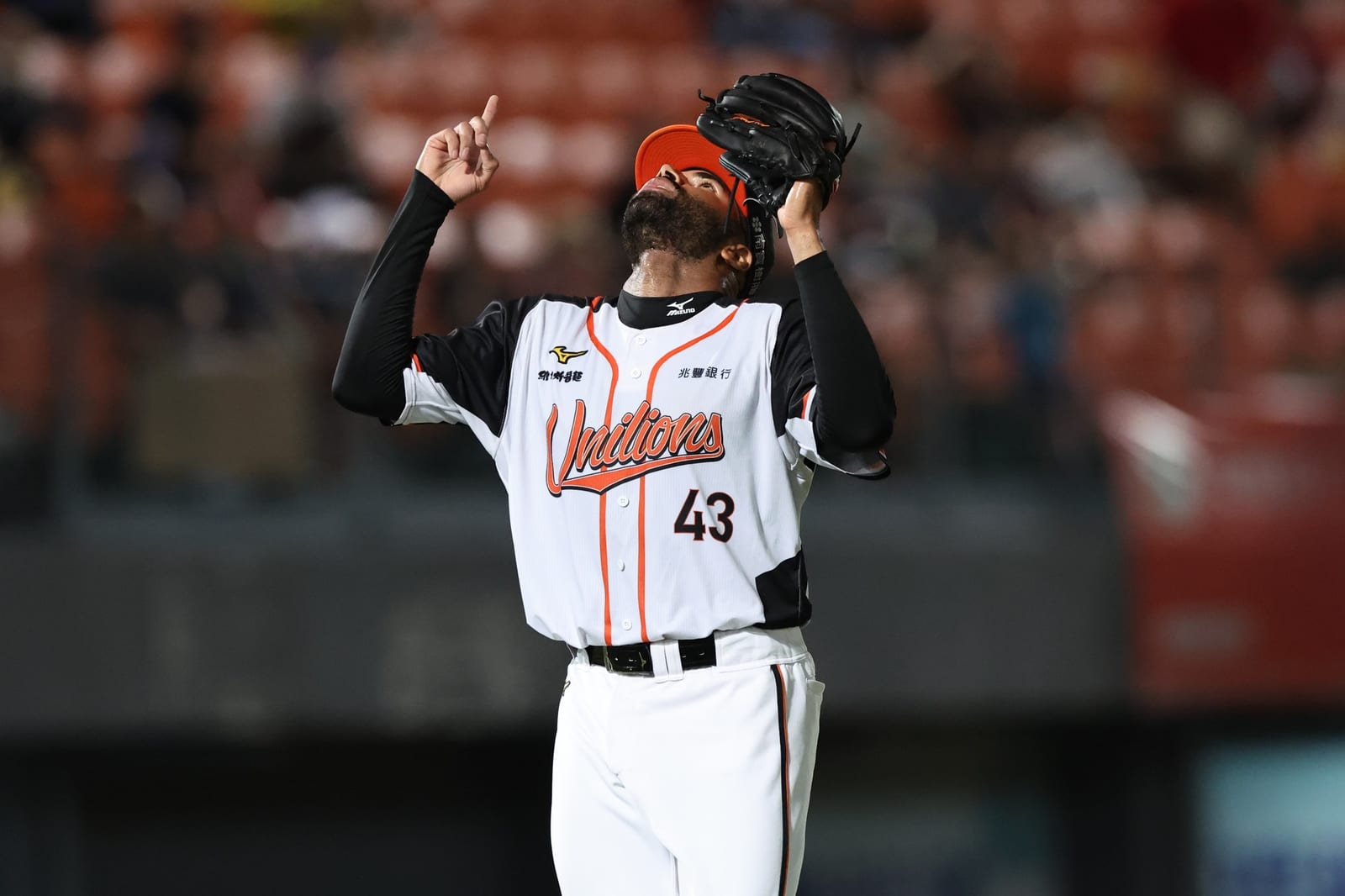 勝騎士投出精彩七局，獅子軍火力全開以6比1大勝中信