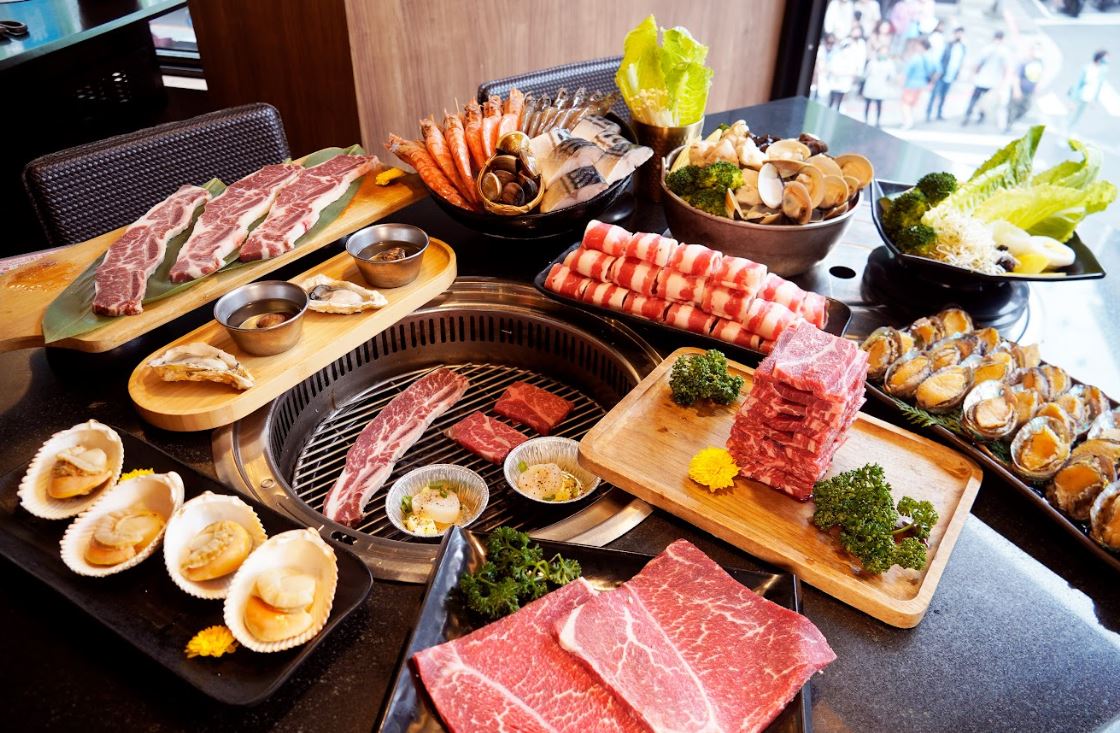 馬辣集團「熊一燒肉」火力全開 10月連展3店，基隆景觀店驚喜開幕， 九孔鮑魚、北海道帆立貝優惠送