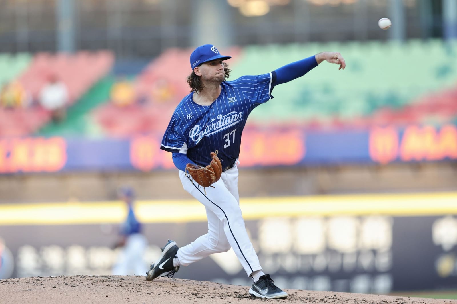悍將強勢擊敗兄弟！張育成開轟助攻，藍力好投奪本季第3勝