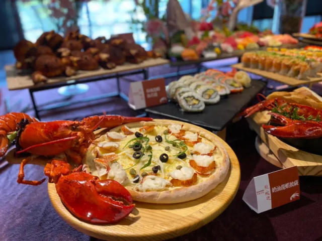 台中盛宴開幕！Buffet龍蝦料理吃到飽1/22震撼登場，10道菜色輪番上陣無額外費用！