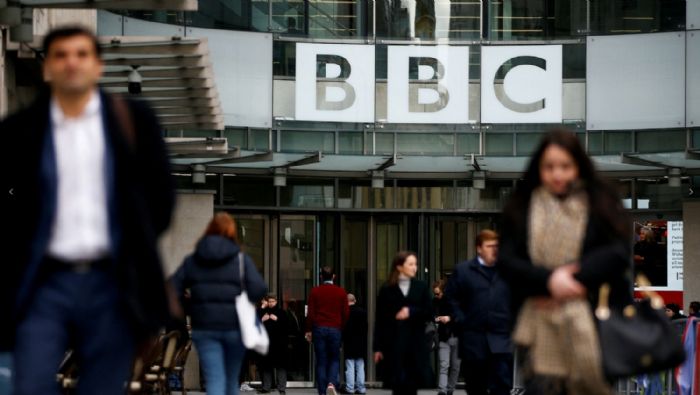 BBC主席夏普辭職 助前首相約翰遜獲80萬英鎊貸款爆爭議