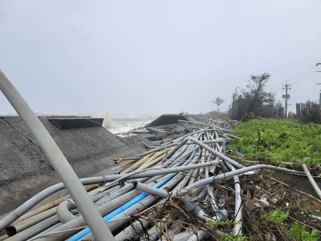 山陀兒颱風帶來強浪，屏東縣迅速應對枋寮大庄海堤破堤事件