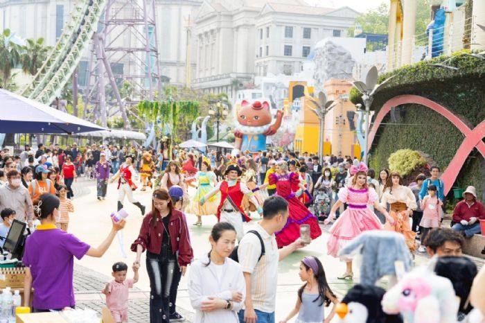 義大Outlet Mall「女力閃耀時光」 4月18日華麗登場！專屬媽咪優惠，五星級享受等你來