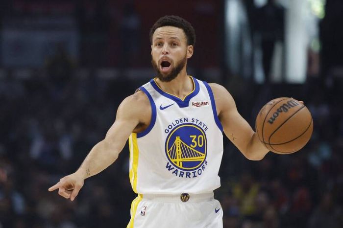 NBA》勇士賽前聚首「座談會」 柯瑞:讓大家分享感想