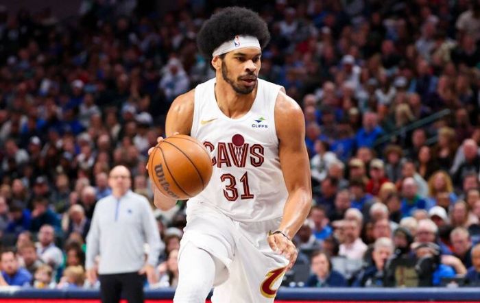 NBA》騎士大逆轉!雷佛特關鍵三分球助隊逆轉獨行俠,逆境中迎來勝利