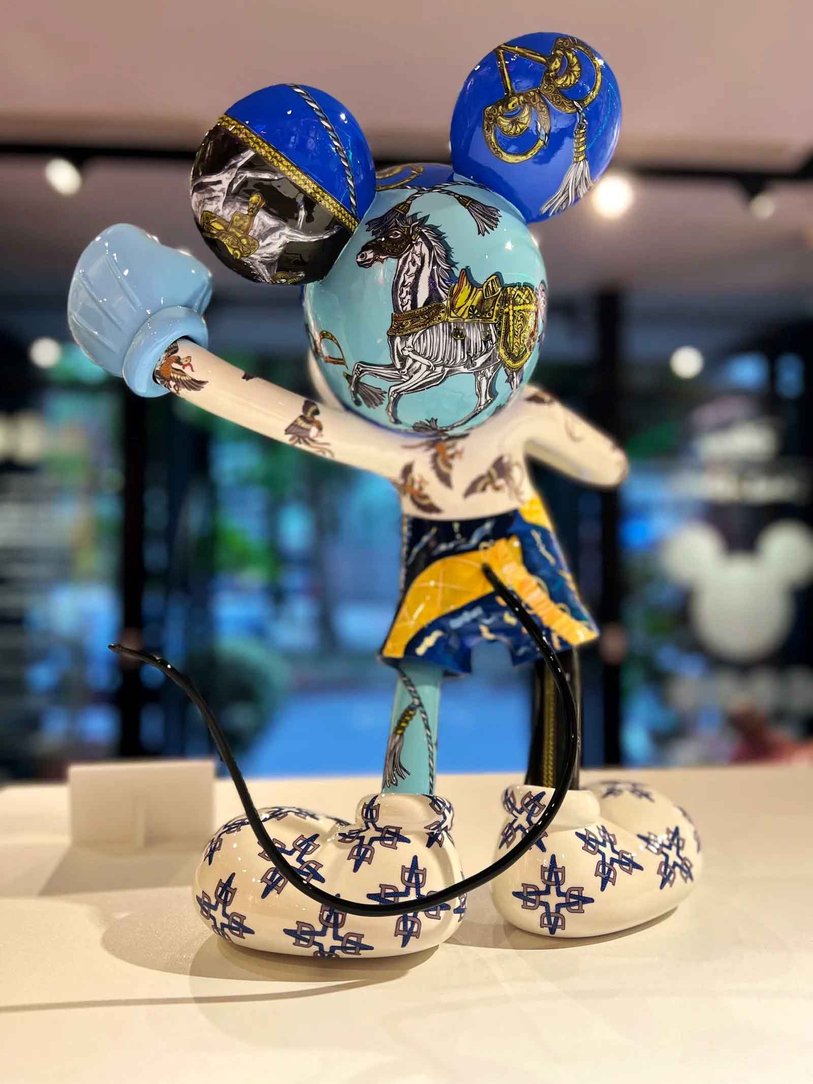 「GOOD DAY 米奇雕塑藝術展」悄悄現身信義區！百週年慶特藏版，免費欣賞100隻精緻米奇，陪伴迪士尼迷歡度百年盛典
