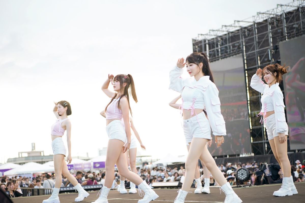 高雄啤酒音樂節：Wing Stars熱力登場，KPOP舞曲引爆全場