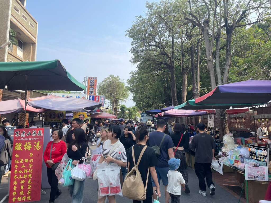 清明連假台南再創觀光佳績 百萬人次漫遊古都、賞景吃美食