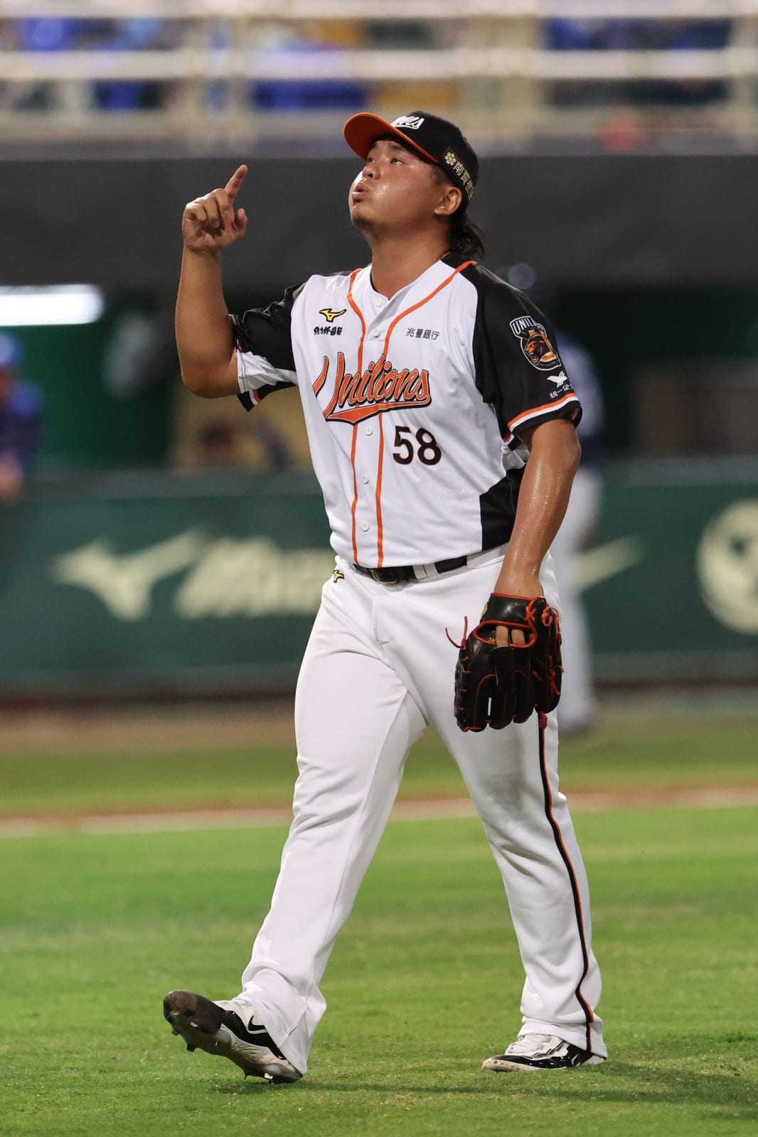 獅子軍在花蓮主場大勝富邦：胡智為完美投球，林安可關鍵全壘打