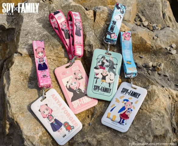 「SPY×FAMILY間諜家家酒」快閃高雄！1/23登陸統一時代百貨，安妮亞表情包貼紙與近30款新品引爆購物熱潮