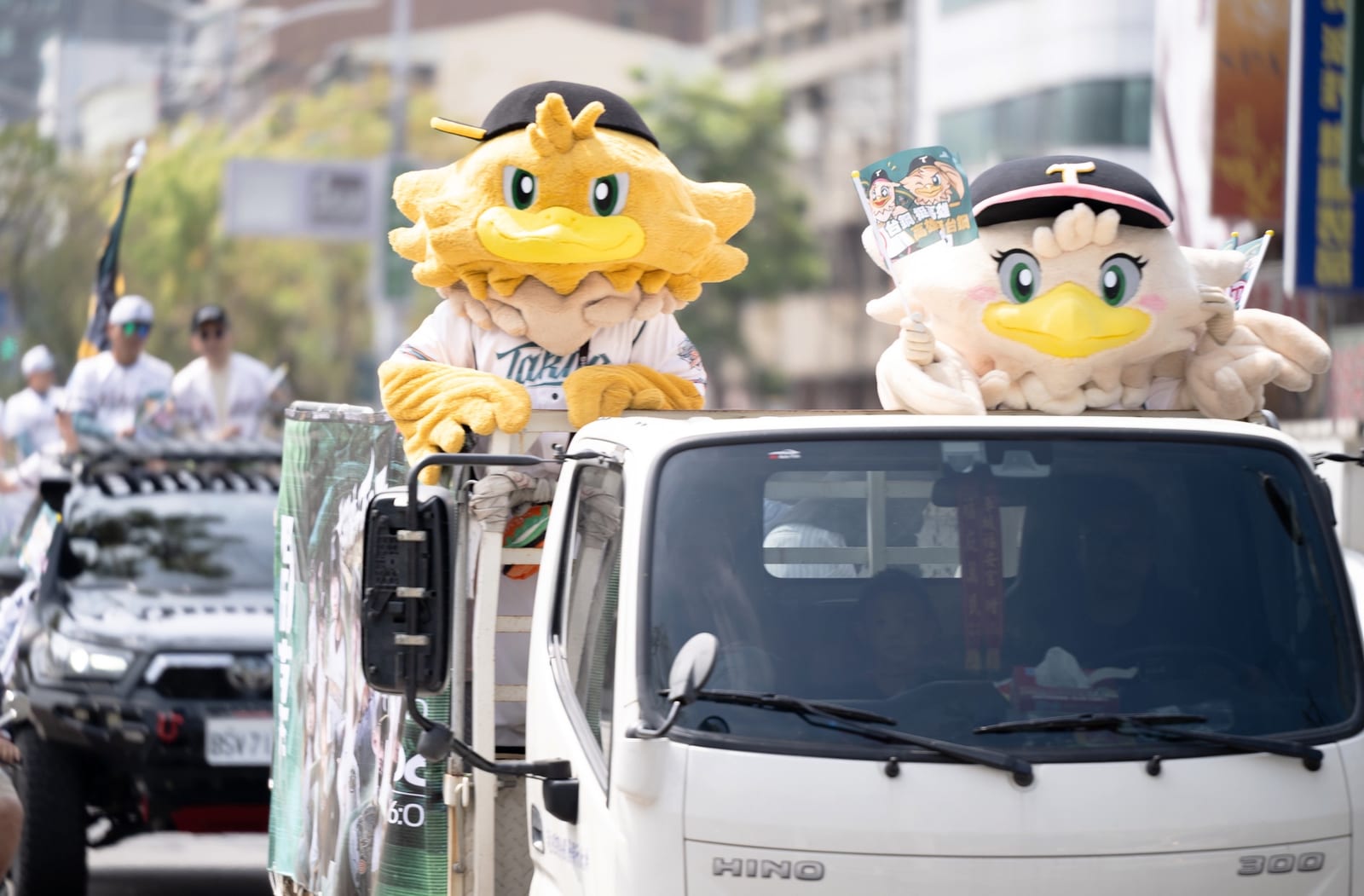 台鋼雄鷹開幕系列賽前夜造勢活動熱力四射！高雄球迷熱情迎接2025賽季