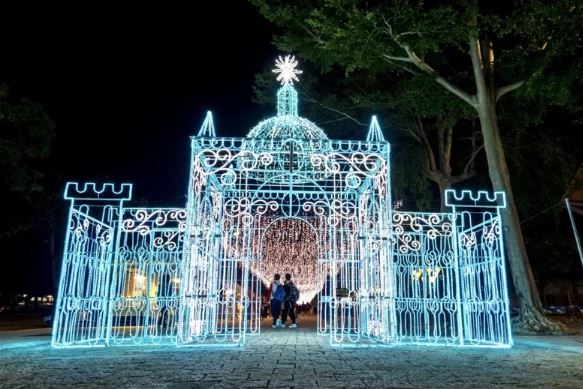 8公尺耶誕大麋鹿現身！ 「2023鐵花燈の祭」耶誕氛圍絕美登場 5大主題燈飾超吸睛