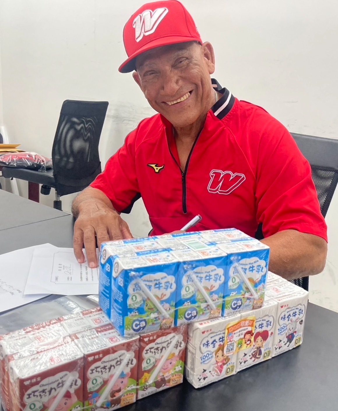 歡迎 Tommy Cruz 教練加入味全龍！