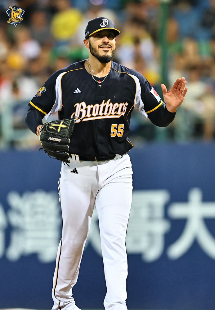 中信兄弟北上奪勝，後援投手群力保勝果