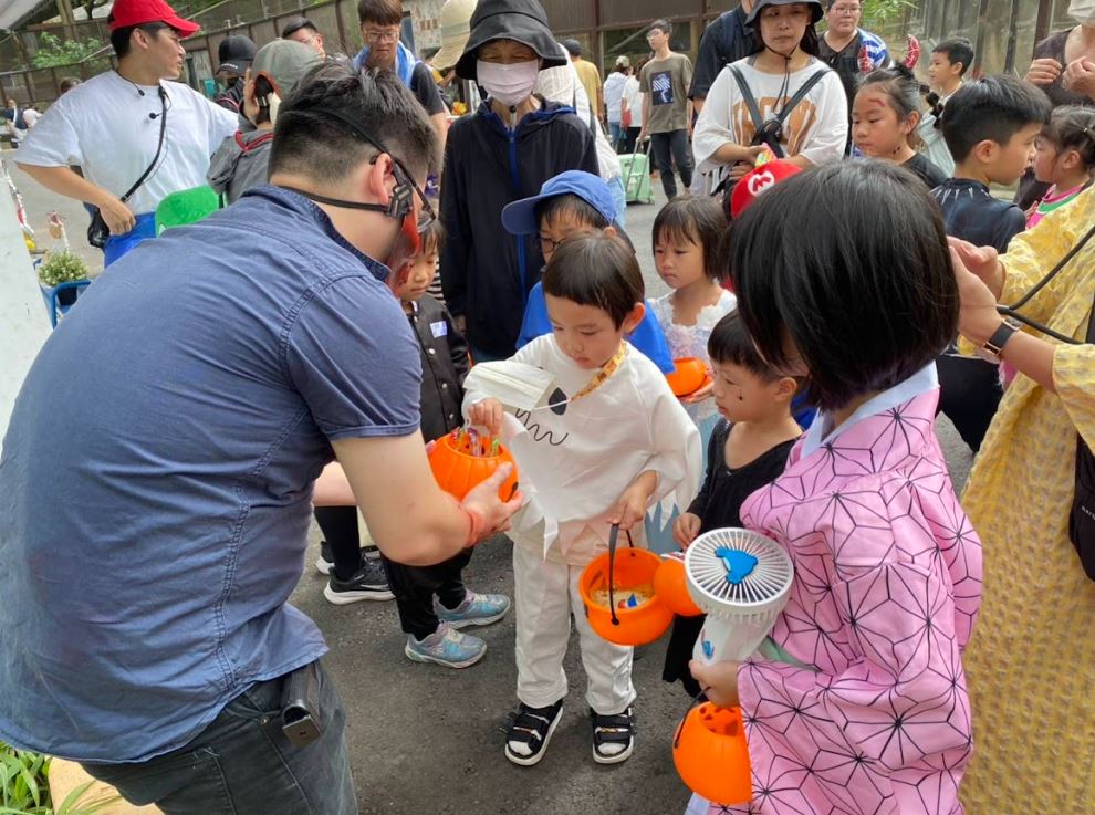 萬聖節動物裝扮免費入園！壽山動物園「萬聖狂歡秀」歡樂登場