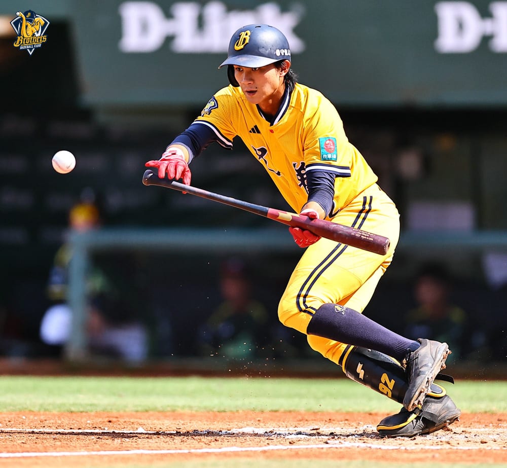 中信兄弟壓倒性勝出，8比0擊敗台鋼雄鷹
