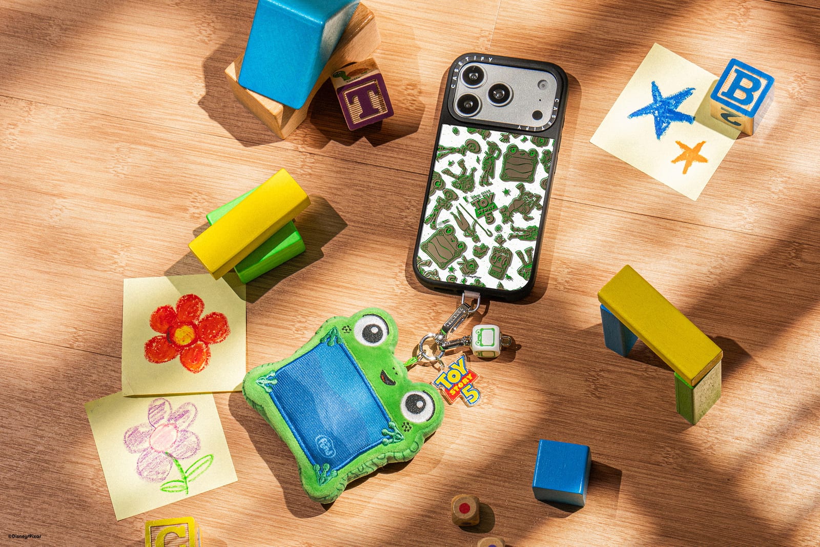 連假一起追經典動漫動畫！CASETiFY 全新玩具總動員聯名系列人氣回歸，還有新世紀福音戰士、我獨自升級等聯名系列陪你一起追劇馬拉松
