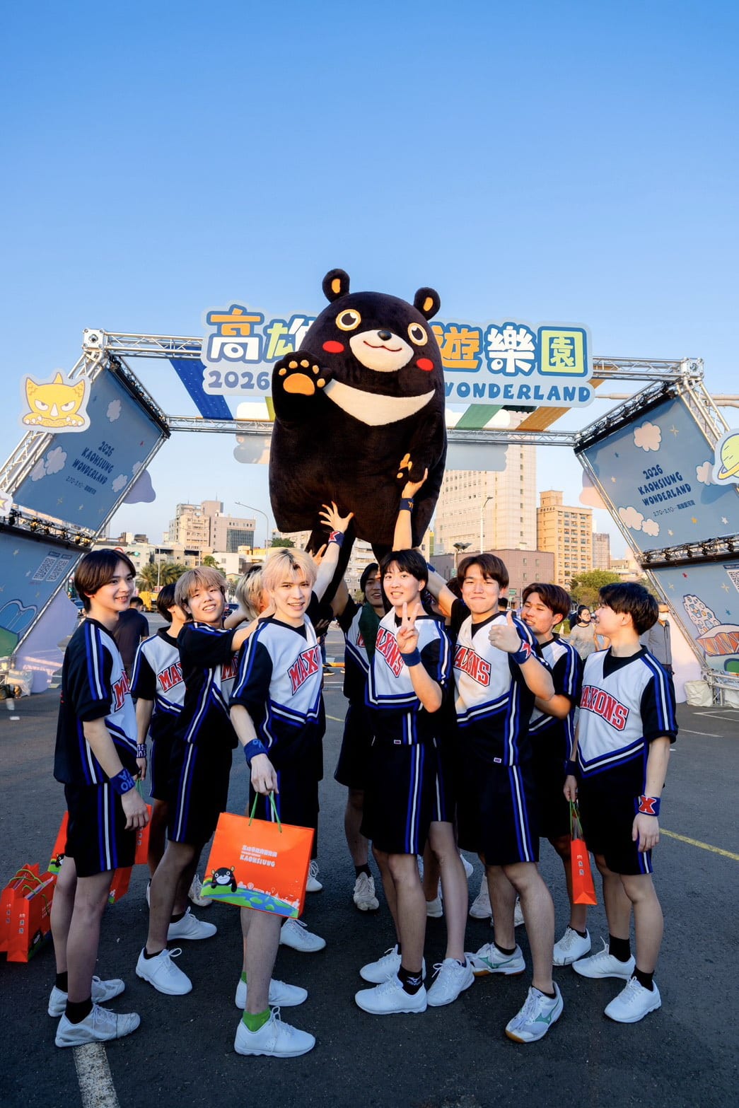 「高雄冬日遊樂園」邁向國際，日本四城應援，齊心共同「洗襪子」深化台日情誼