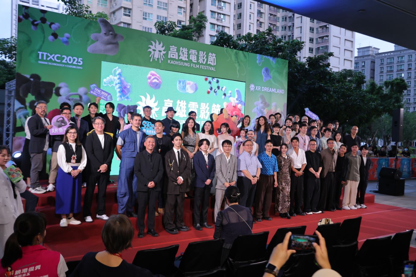 Wing Stars一粒首登紅毯化身白紗仙女，以評審身分亮相TTXC，2025高雄電影節