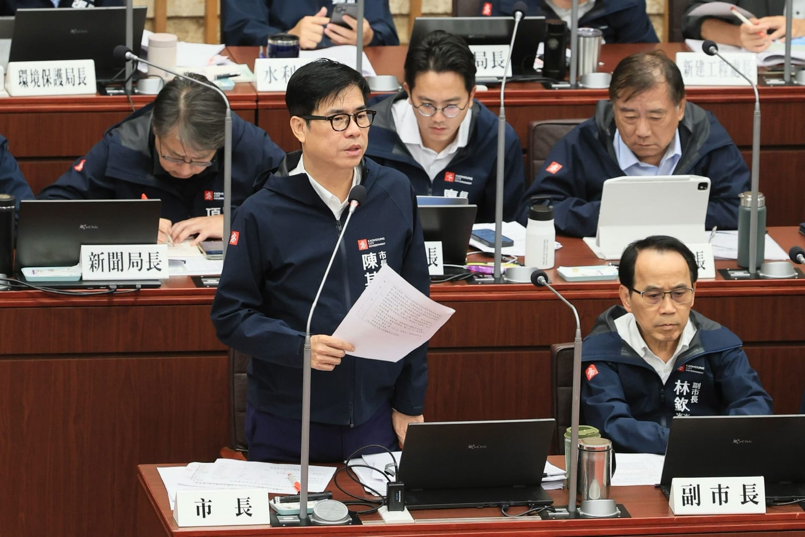 高雄觀光航線再想像!陳其邁:水域運具全面評估,港灣城市魅力將更上一層樓