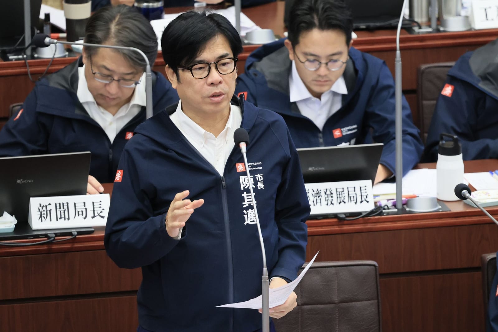 高雄財政透明化、城市再進化！陳其邁回應議員質詢：穩健調節財政、推動大湖公園計畫與交通優化
