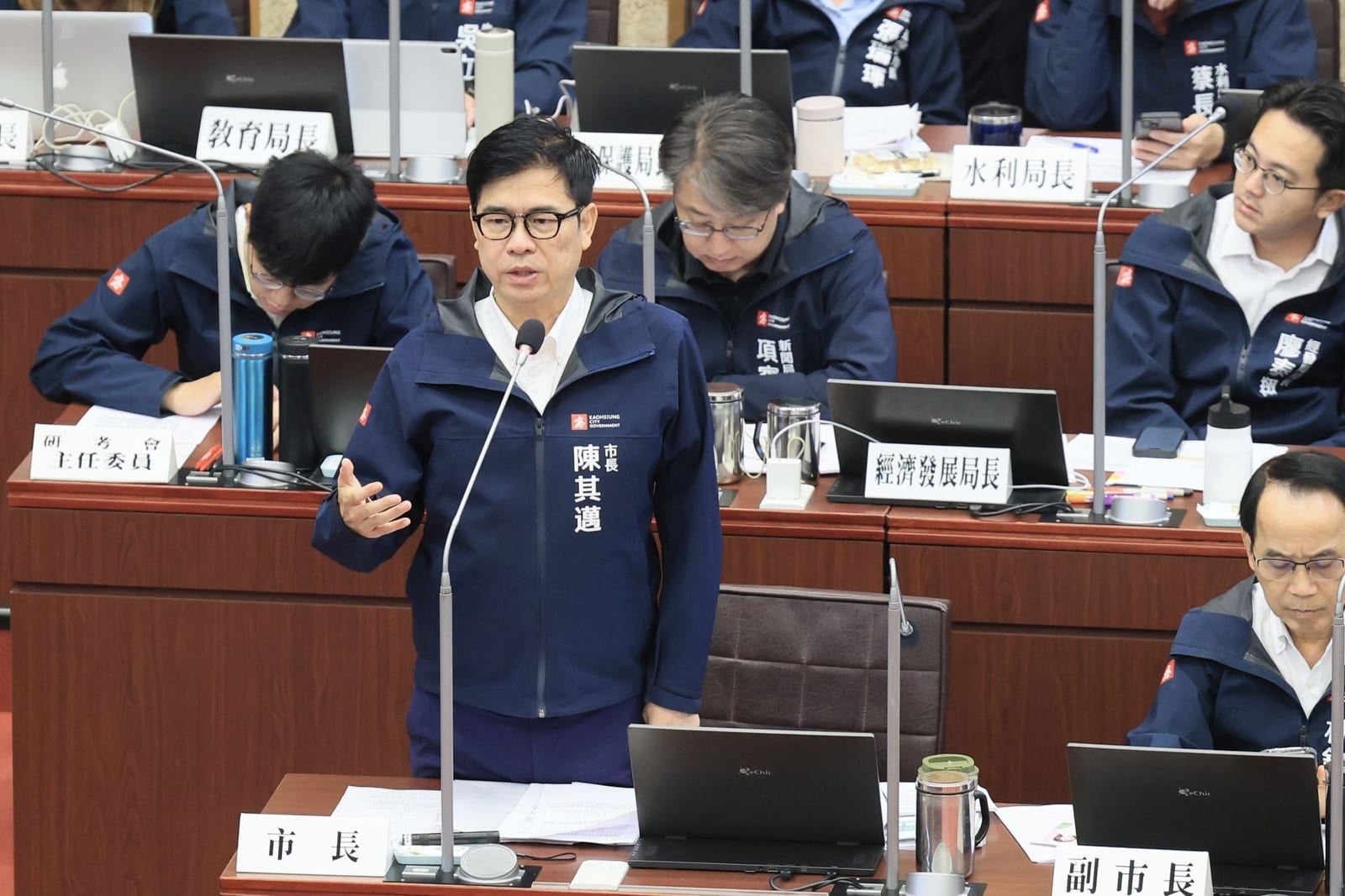 高雄城市升級全方位前進！演唱會經濟、馬拉松品牌、居住安全與產業轉型同步啟動