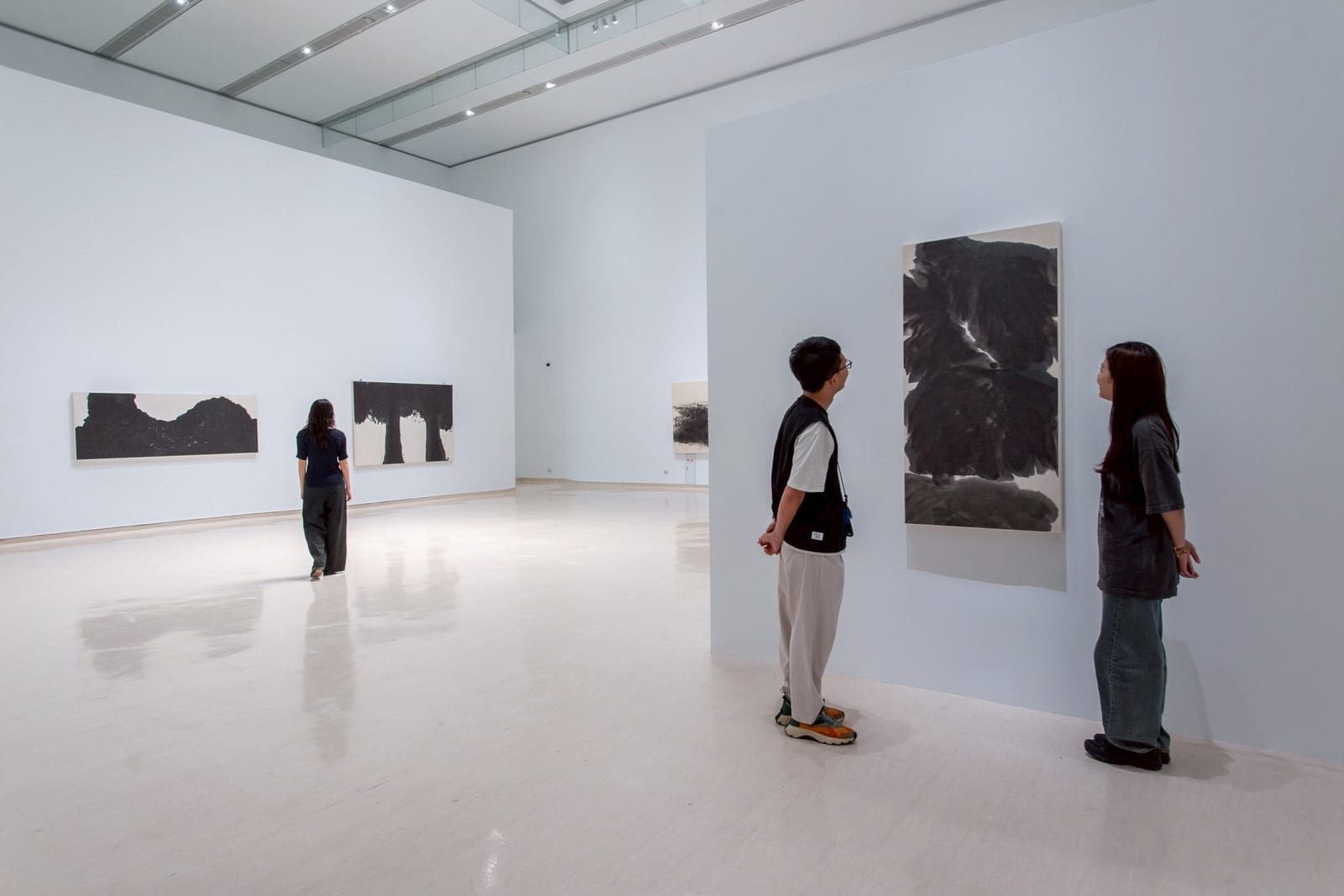 探尋台灣當代水墨藝境，高美館《和光同塵：李安成》7/4開展