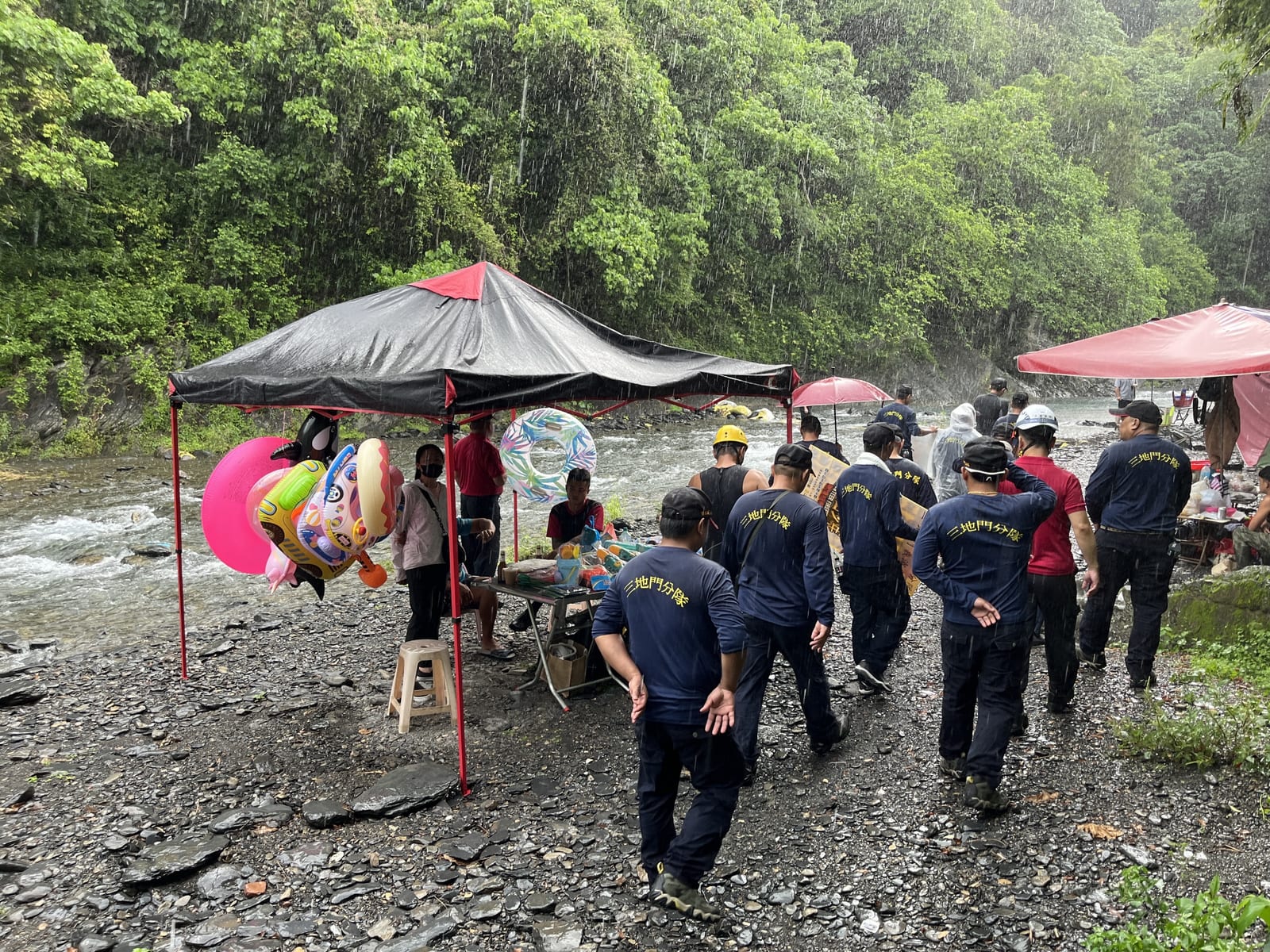 茂林國家風景區攜手三地門消防分隊展開水域遊憩安全宣導