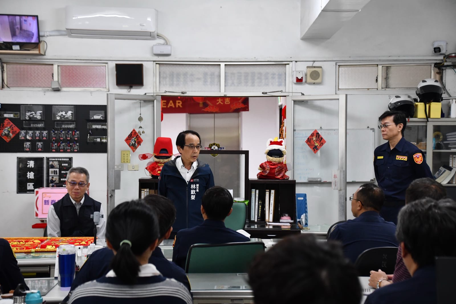 林欽榮副市長蒞臨高市交大春節慰問肯定警方執勤辛勞