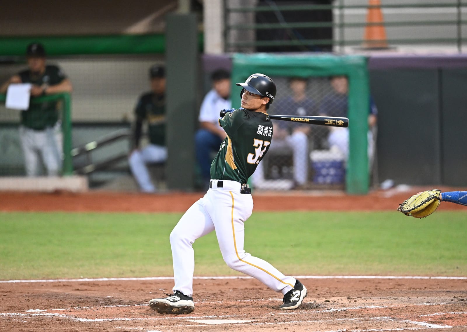 台鋼雄鷹火力全開！二軍冠軍賽一日雙勝，終場12：8贏得勝利