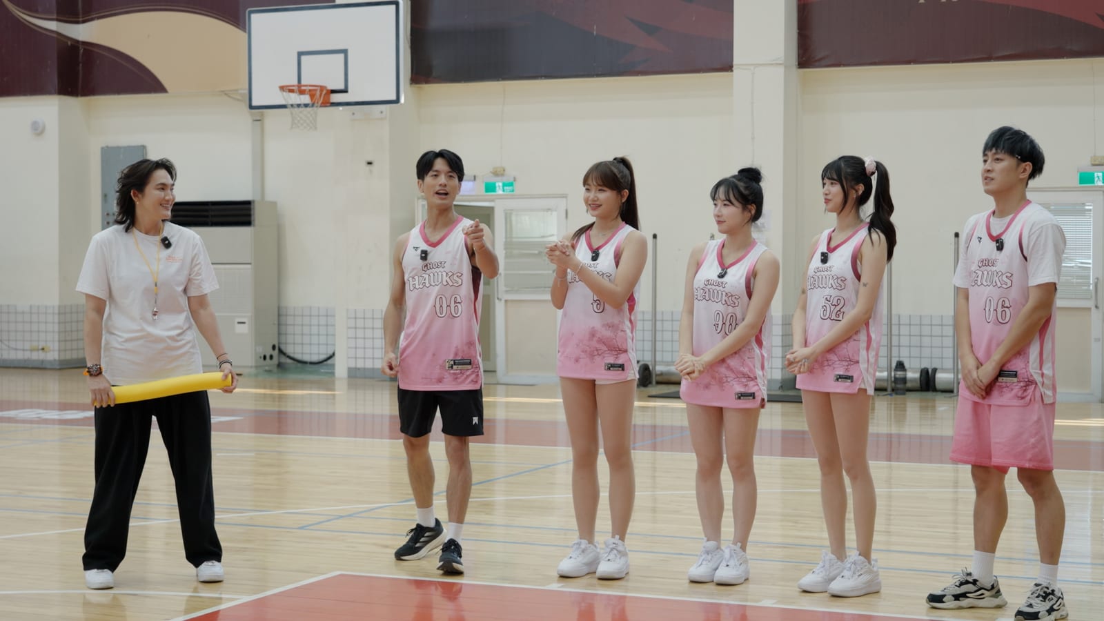 Wing Stars全新運動實境節目開播，錢薇娟攜手女孩挑戰籃球、射箭等運動