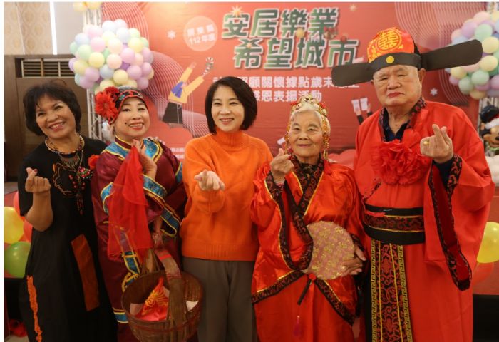 屏東社區照顧關懷據點數突破402處 縣府表揚據點志工