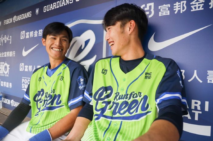 悍將打造中職首創彩繪「打者之眼」 「全員Run For Green™」主題球衣亮相